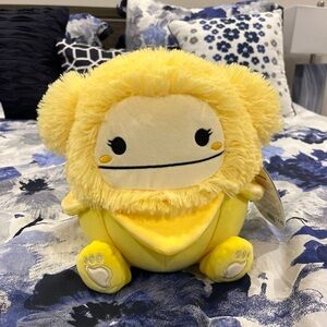 🍌 Squishmallows Nomi Banana Bigfoot HTF Crossover Sold Out Kellytoy 8” BNWT 🐾